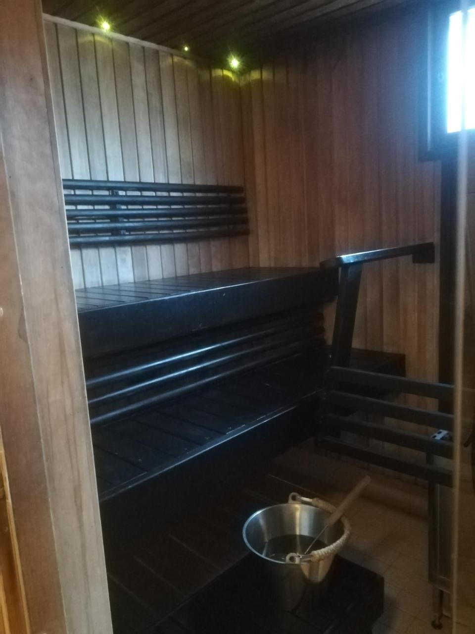 Gasthaus Henri Raisio Luaran gambar